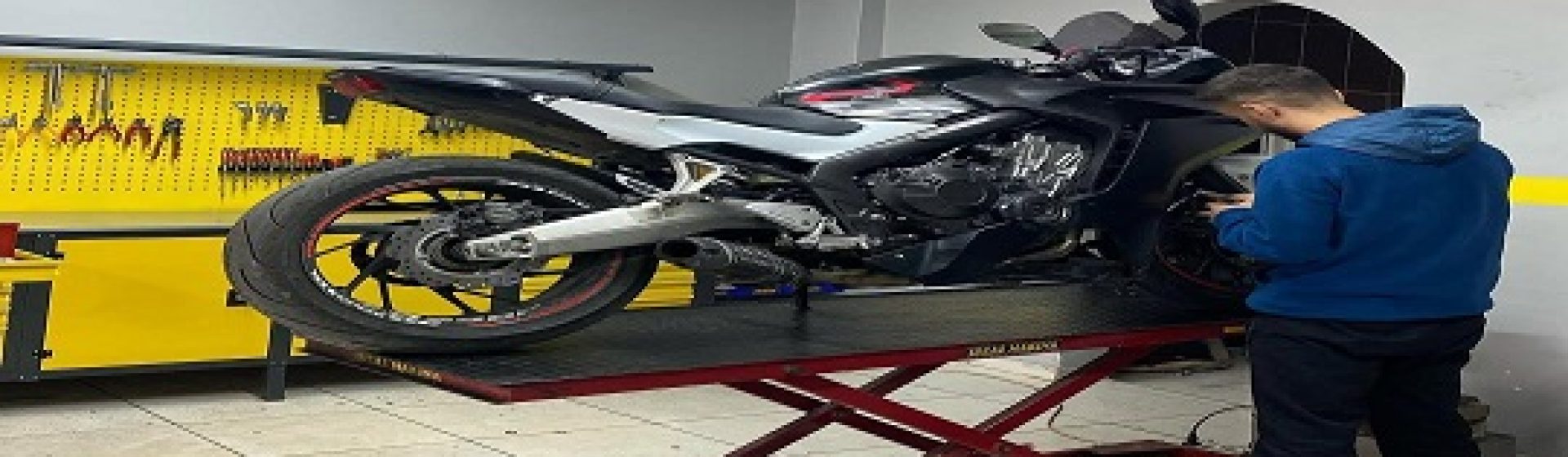 Agi Motors