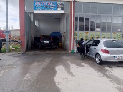 Sude Oto Kuaförü